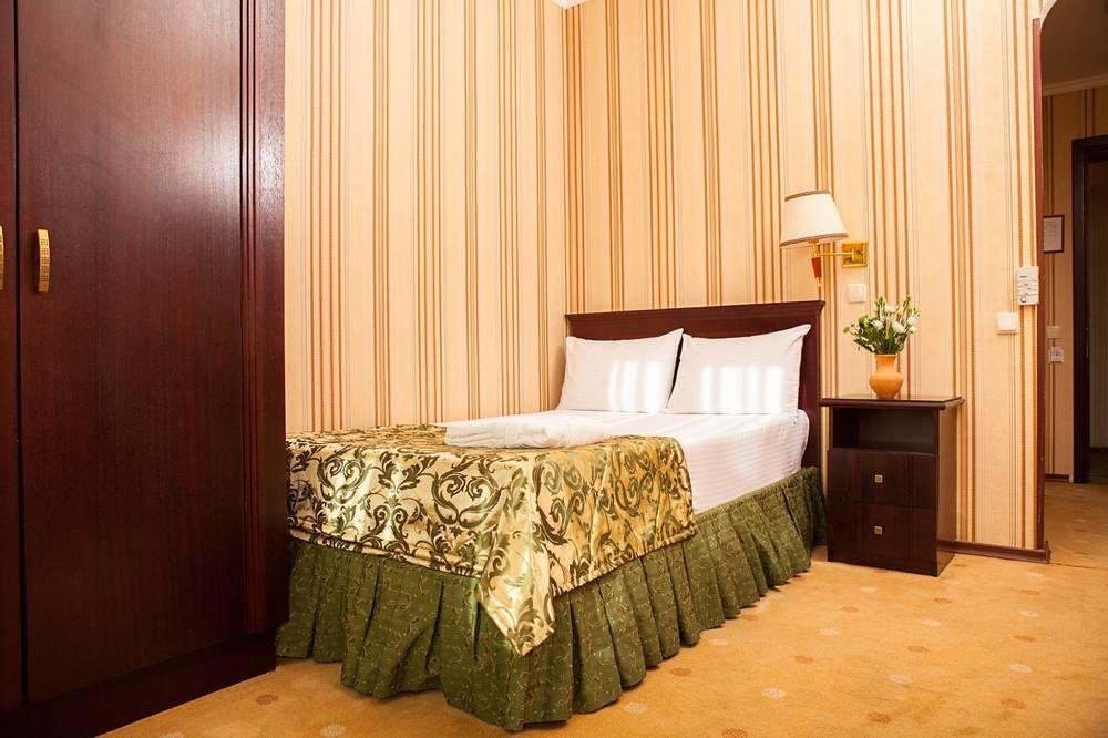 "Rush Hotel" Astana Zewnętrze zdjęcie